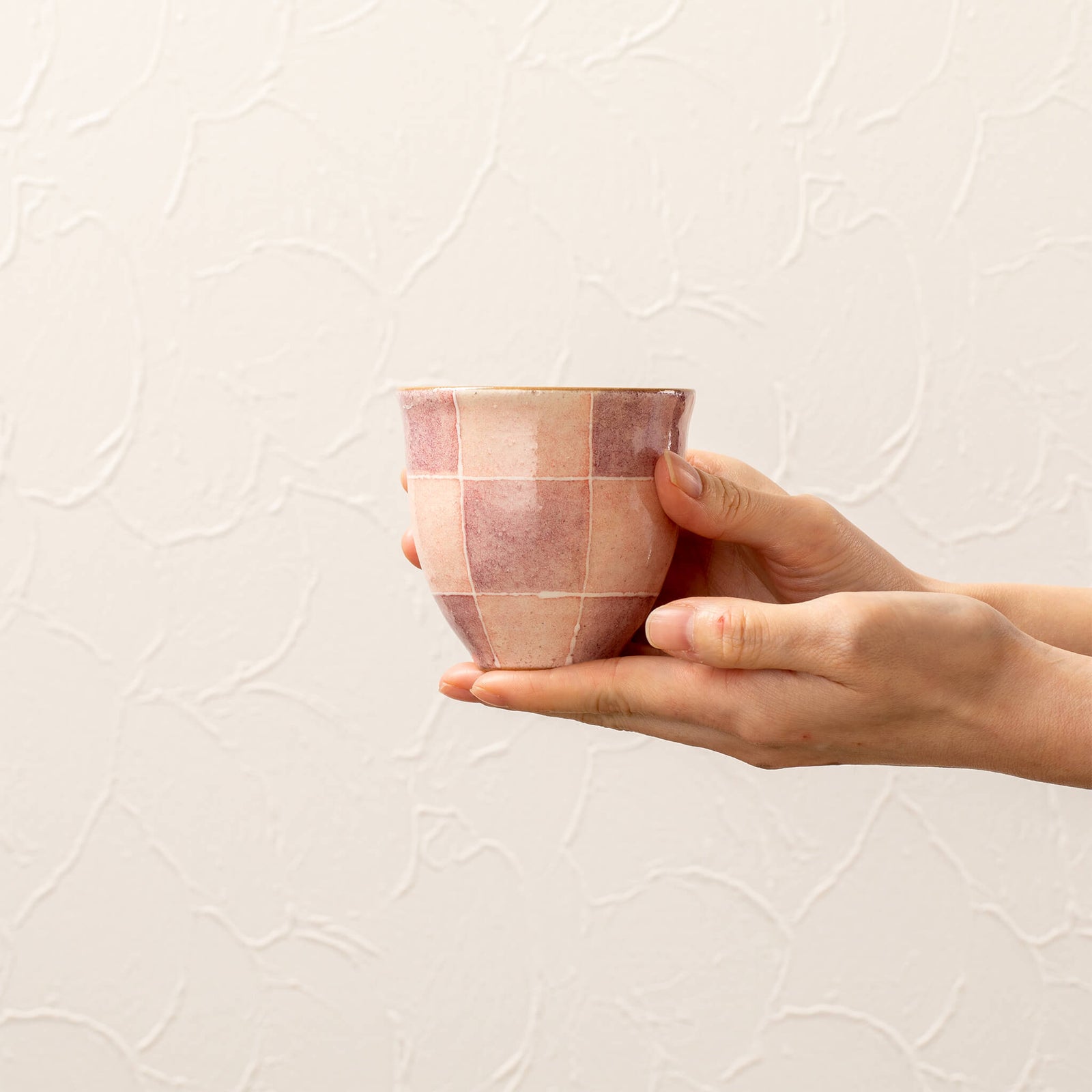 美濃焼 ピンク志乃 ぐい飲み 箱付き 京都 丸竹夷 ミニマム抹茶碗 | 志野桜 - 京都アンテナショップ丸竹夷